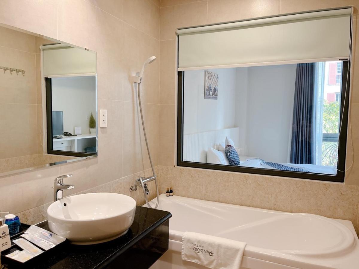 Ballantine Hotel مدينة هوشي منه المظهر الخارجي الصورة